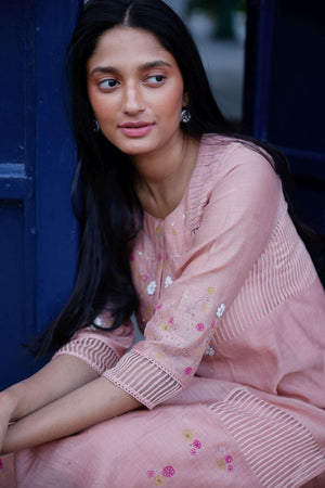 Muted Clay Chanderi & silk striped organza hand embroidered yok kurta set