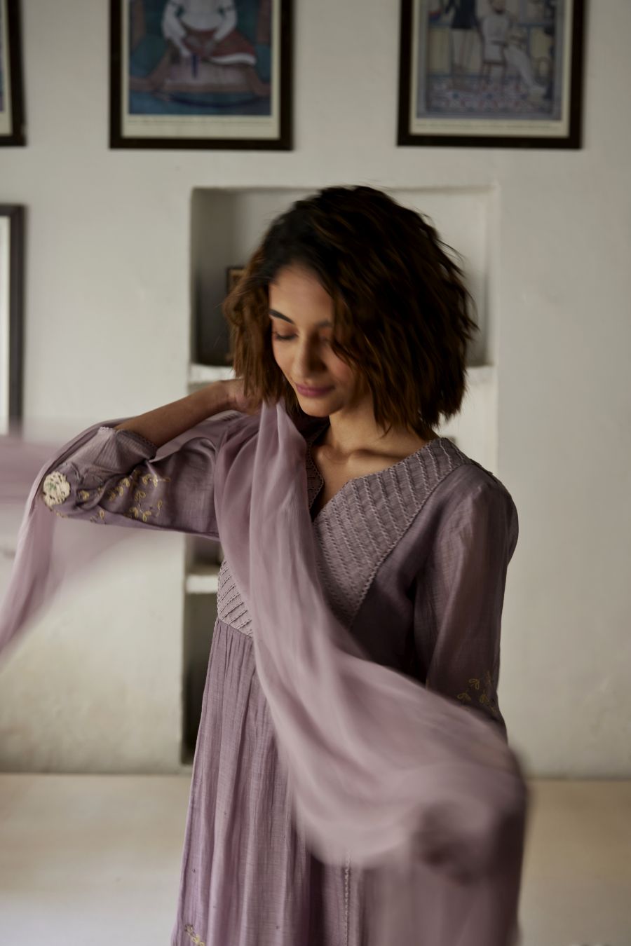 Lilac Chanderi hand embroidered Yok Kurta Set