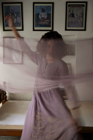 Lilac Chanderi hand embroidered Yok Kurta Set